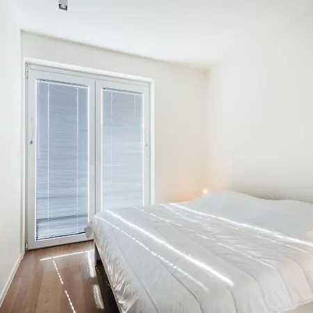 On Zeedijk With Stunning Sea View Appartement