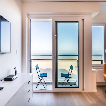 Appartement On Zeedijk With Stunning Sea View Coxyde