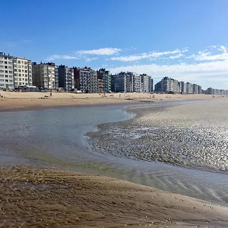 Appartement On Zeedijk With Stunning Sea View